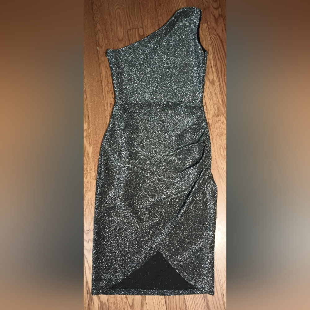 SM short blk slvr sparkle stretchy ruched waist sleeveless one shldr party dress
